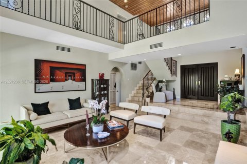 Villa ou maison à louer à Coral Gables, Floride: 5 chambres, 346.9 m2 № 2257640 - photo 9