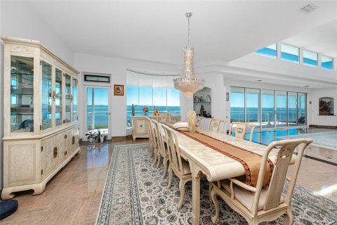 Villa ou maison à vendre à Bradenton, Floride: 4 chambres, 685.43 m2 № 2148486 - photo 17