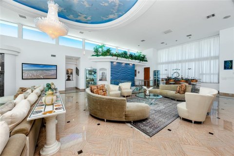 Villa ou maison à vendre à Bradenton, Floride: 4 chambres, 685.43 m2 № 2148486 - photo 15