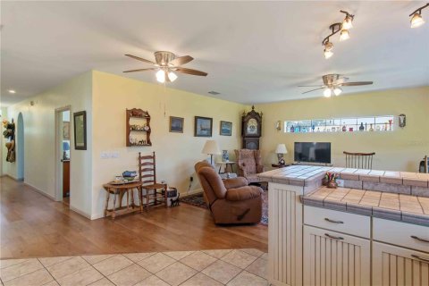 Villa ou maison à vendre à Punta Gorda, Floride: 3 chambres, 137.96 m2 № 2415317 - photo 21