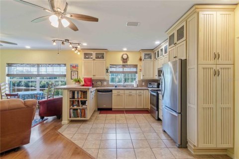 Villa ou maison à vendre à Punta Gorda, Floride: 3 chambres, 137.96 m2 № 2415317 - photo 12
