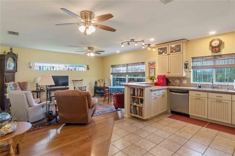 Villa ou maison à vendre à Punta Gorda, Floride: 3 chambres, 137.96 m2 № 2415317 - photo 11