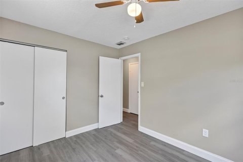 House in Lake Wales, Florida 4 bedrooms, 97.55 sq.m. № 1780649 - photo 27