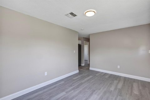 House in Lake Wales, Florida 4 bedrooms, 97.55 sq.m. № 1780649 - photo 10