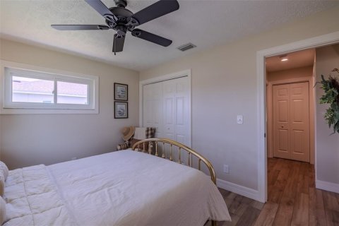 House in Apollo Beach, Florida 3 bedrooms, 194.91 sq.m. № 1677004 - photo 28