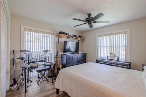House in Apollo Beach, Florida 3 bedrooms, 194.91 sq.m. № 1677004 - photo 29