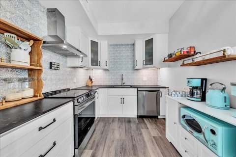 Condominio en venta en Miami, Florida, 2 dormitorios, 118.36 m2 № 1999464 - foto 9