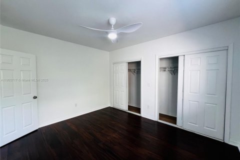 Снять в аренду квартиру в Майами-Бич, Флорида 1 спальня, 74.32м2, № 1956394 - фото 12