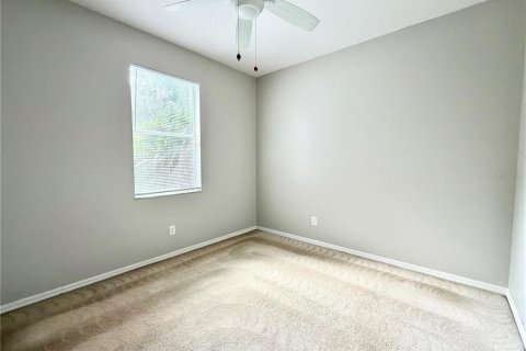 House in Orlando, Florida 4 bedrooms, 185.06 sq.m. № 2394094 - photo 16