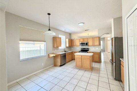House in Orlando, Florida 4 bedrooms, 185.06 sq.m. № 2394094 - photo 5