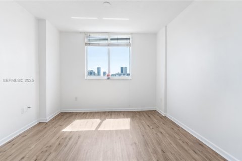 Copropriété à louer à Aventura, Floride: 2 chambres, 99.68 m2 № 1983886 - photo 20