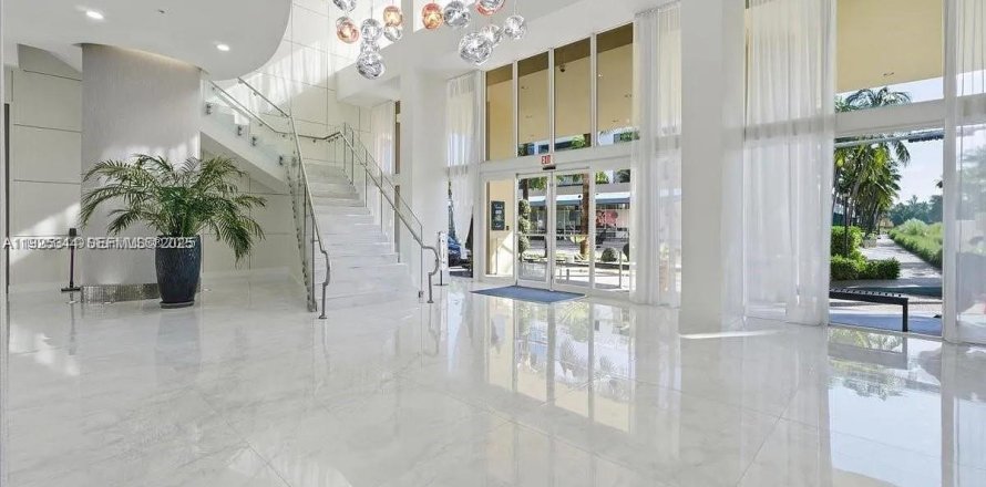 Condo à Aventura, Floride, 2 chambres  № 1983886