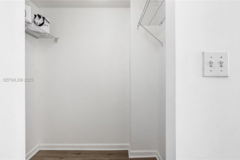 Copropriété à louer à Aventura, Floride: 2 chambres, 99.68 m2 № 1983886 - photo 19