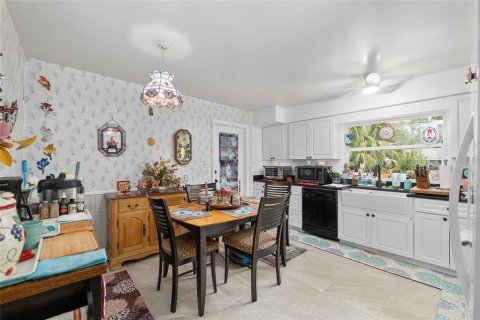 Купить виллу или дом в Гейнсвилл, Флорида 3 комнаты, 163.32м2, № 2138835 - фото 17