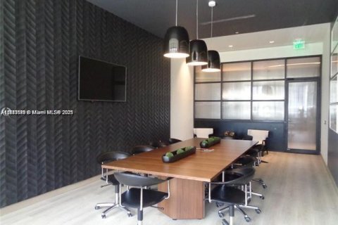 Condominio en venta en Miami, Florida, 1 dormitorio, 68.56 m2 № 1875268 - foto 26