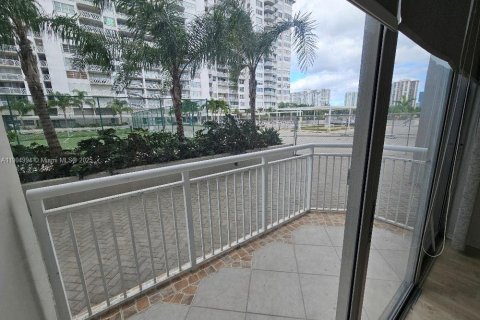 Купить кондоминиум в Авентура, Флорида 2 спальни, 149.11м2, № 2039877 - фото 26