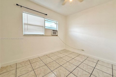 Villa ou maison à louer à Dania Beach, Floride: 2 chambres, 66.89 m2 № 1937241 - photo 6