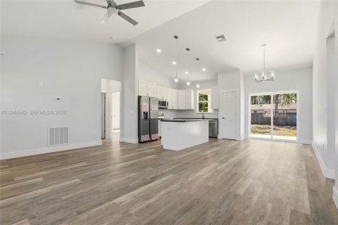 Купить виллу или дом в Себринг, Флорида 7 комнат, 138.24м2, № 2004267 - фото 5