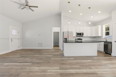 Купить виллу или дом в Себринг, Флорида 7 комнат, 138.24м2, № 2004267 - фото 6