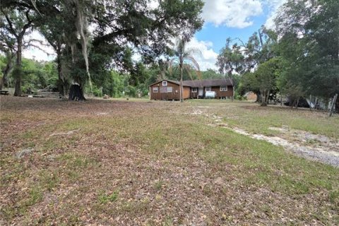 House in Brooksville, Florida 4 bedrooms, 169.73 sq.m. № 2219032 - photo 4