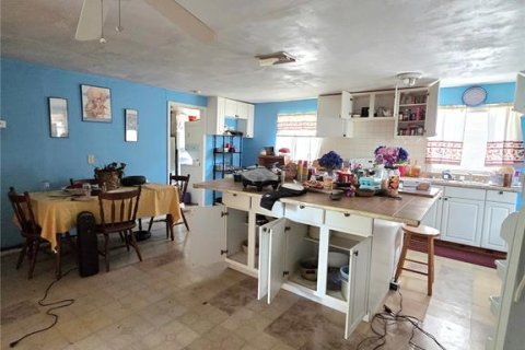 House in Brooksville, Florida 4 bedrooms, 169.73 sq.m. № 2219032 - photo 21