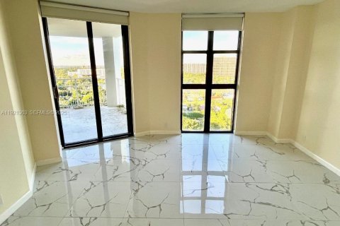 Copropriété à louer à Miami, Floride: 2 chambres, 117.8 m2 № 1983499 - photo 13