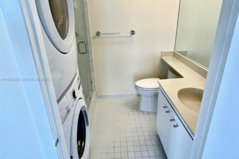 Copropriété à louer à Miami, Floride: 2 chambres, 117.8 m2 № 1983499 - photo 25