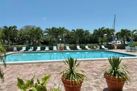 Condominio en venta en Hallandale Beach, Florida, 1 dormitorio, 85.93 m2 № 1993888 - foto 18