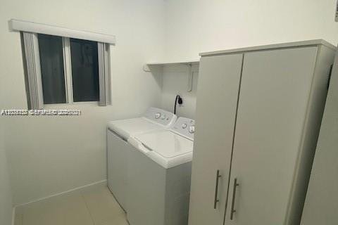 Immobilier commercial à vendre à Miami, Floride: 226.68 m2 № 2241744 - photo 12