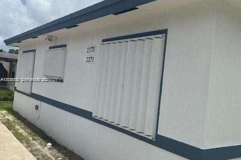 Immobilier commercial à vendre à Miami, Floride: 226.68 m2 № 2241744 - photo 3
