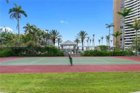 Condo in Miami, Florida № 2055915 - photo 7