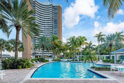 Condo in Miami, Florida № 2055915 - photo 5