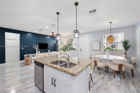 Touwnhouse à louer à Cooper City, Floride: 3 chambres, 164.44 m2 № 1965120 - photo 4