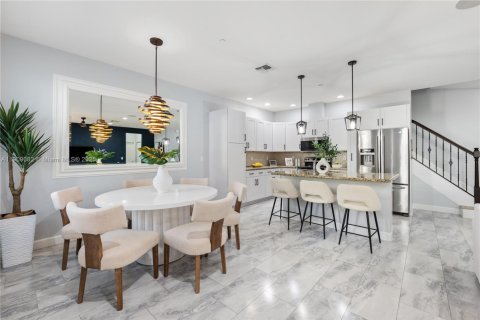 Touwnhouse à louer à Cooper City, Floride: 3 chambres, 164.44 m2 № 1965120 - photo 1