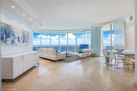 Condo in Sunny Isles Beach, Florida, 3 bedrooms  № 1864054 - photo 4