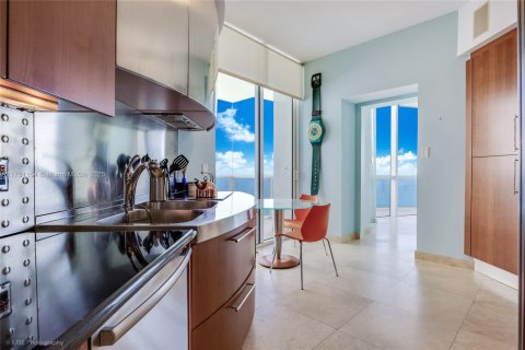 Condo in Sunny Isles Beach, Florida, 3 bedrooms  № 1864054 - photo 14
