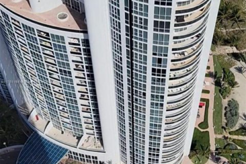 Condo in Sunny Isles Beach, Florida, 3 bedrooms  № 1864054 - photo 24