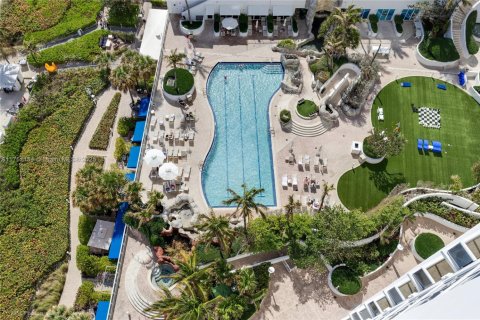 Condo in Sunny Isles Beach, Florida, 3 bedrooms  № 1864054 - photo 22