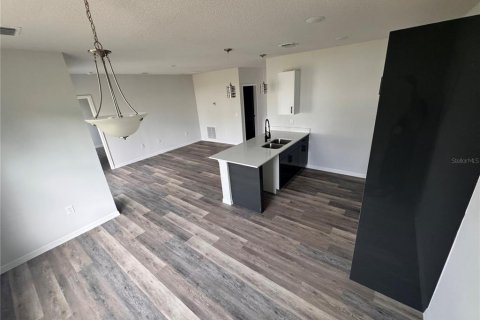 Casa en venta en Kissimmee, Florida, 3 dormitorios, 114.18 m2 № 1904249 - foto 27