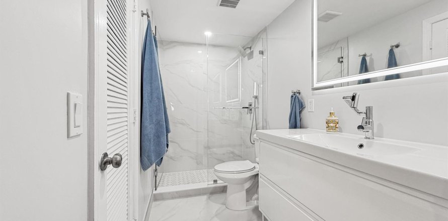 Condo in Deerfield Beach, Florida, 2 bedrooms  № 2191101