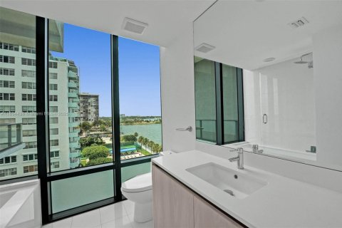 Copropriété à louer à Miami, Floride: 3 chambres, 151.8 m2 № 1816494 - photo 17