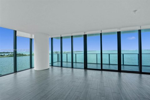 Copropriété à louer à Miami, Floride: 3 chambres, 151.8 m2 № 1816494 - photo 1