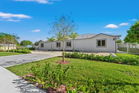 Immobilier commercial à Florida City, Floride № 2023713