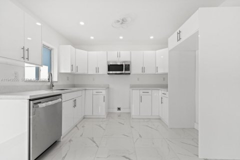 Immobilier commercial à vendre à Florida City, Floride № 2023713 - photo 6