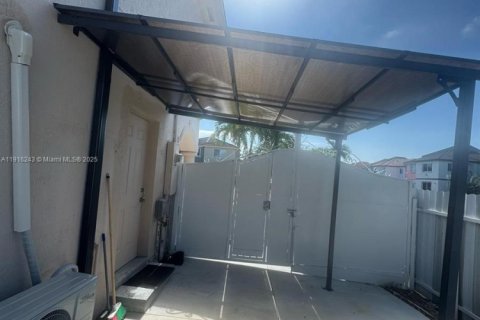 Villa ou maison à vendre à Homestead, Floride: 3 chambres, 141.95 m2 № 2016428 - photo 19