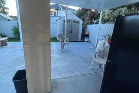 Villa ou maison à vendre à Homestead, Floride: 3 chambres, 141.95 m2 № 2016428 - photo 21