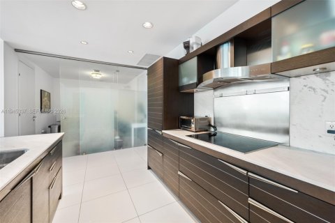 Снять в аренду кондоминиум в Майами, Флорида 2 спальни, 114.92м2, № 2004775 - фото 9