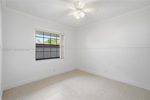 Снять в аренду кондоминиум в Корал-Спрингс, Флорида 2 спальни, 78.97м2, № 2055435 - фото 16