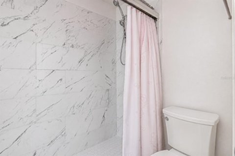 Condo in Orlando, Florida, 2 bedrooms № 2116614 - photo 26