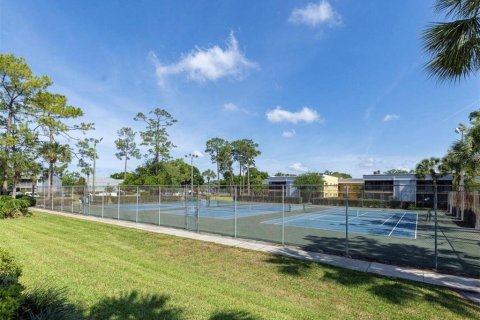 Condo in Orlando, Florida, 2 bedrooms № 2116614 - photo 30
